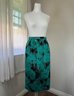 Vintage ‘90s B.G.B. Ltd. Teal & Black Abstract Print Knee Length Skirt